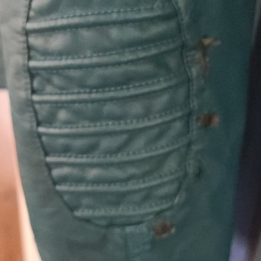 Guess Jacket - Picture 6 of 8